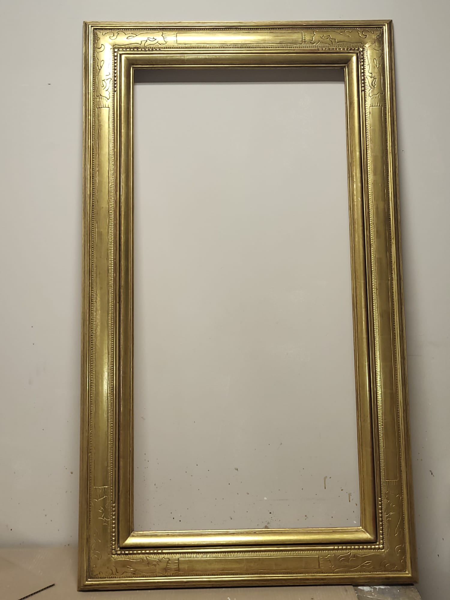 entire-gold-frame-SR